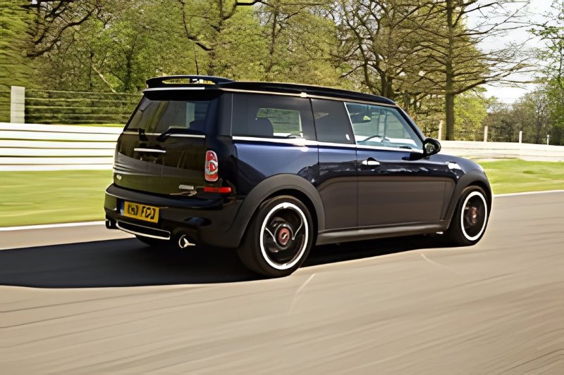 Is Admiral 0333 number free?