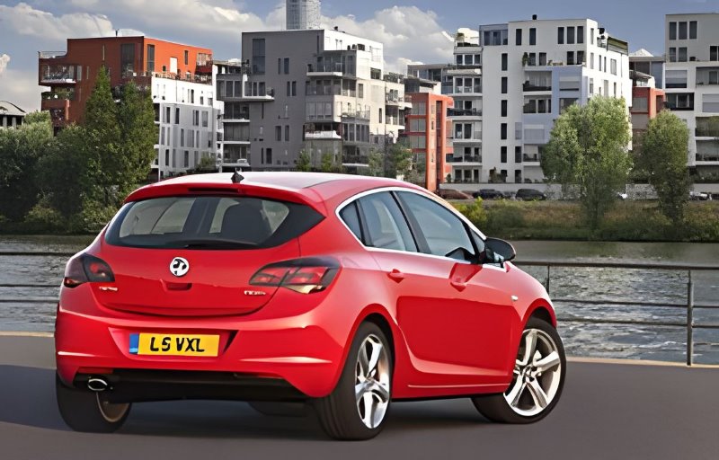 Is Vauxhall Astra expensive to maintain?
